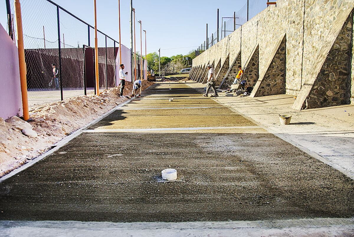 Polideportivo. (Foto: Gon Núñez)