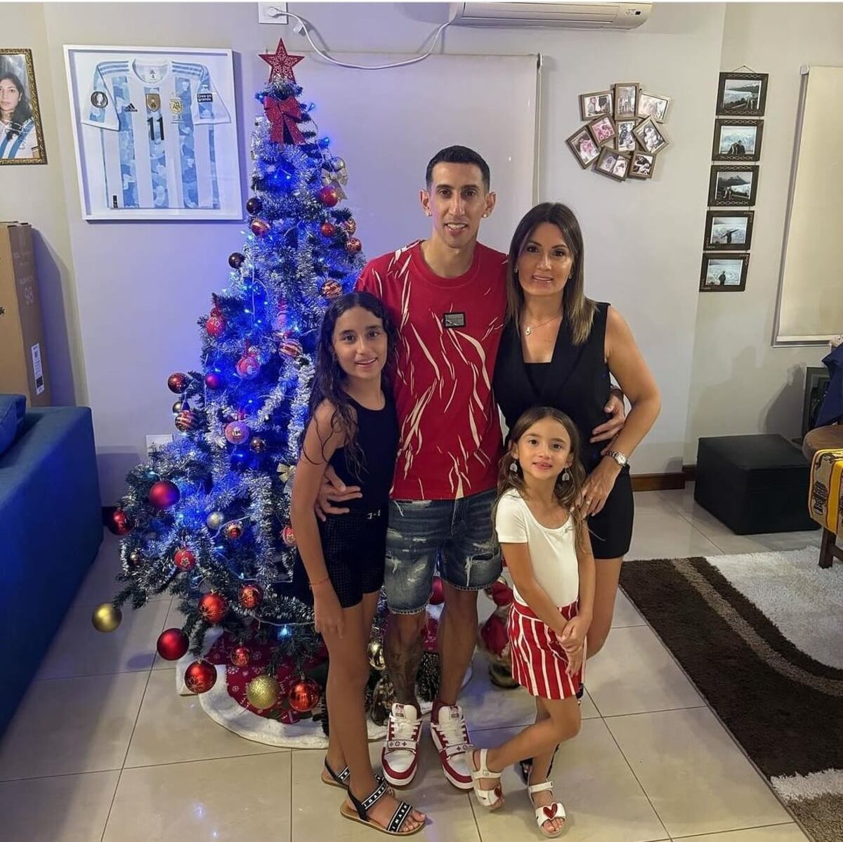 Los looks de la "Scaloneta" para recibir la Navidad. (Fotos de Instagram)