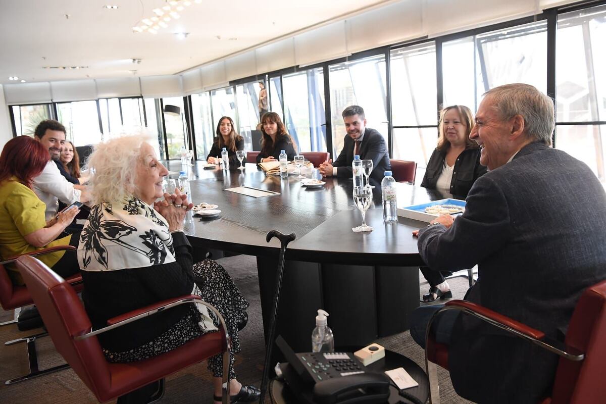 Schiaretti recibió a Estela de Carlotto