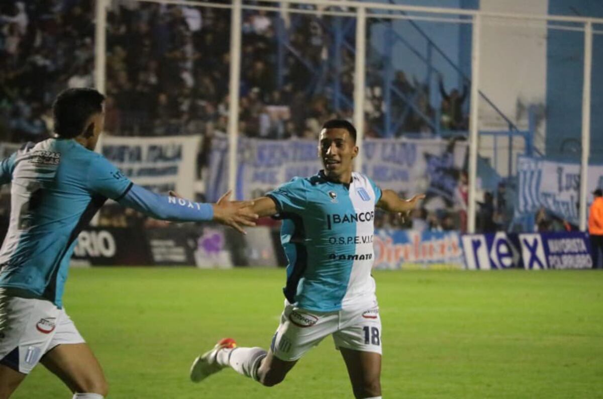 Mateo Suárez es oriundo de Oliva y se desempeña de delantero. Jugará el Regional para Universitario. (Prensa Racing).