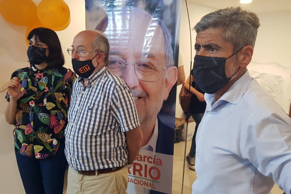 García Elorrio y Juan Pablo Quinteros luego de las elecciones 2021. (Nicolás Bravo/ La Voz)