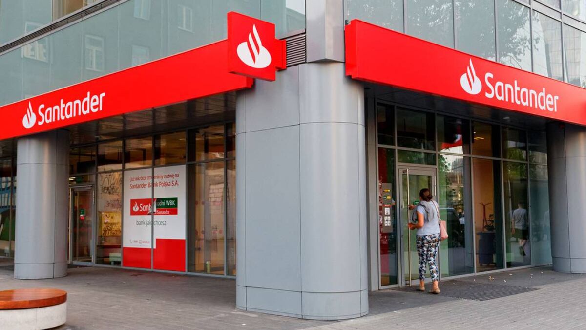 Puestos de trabajo disponibles en distintos bancos del país