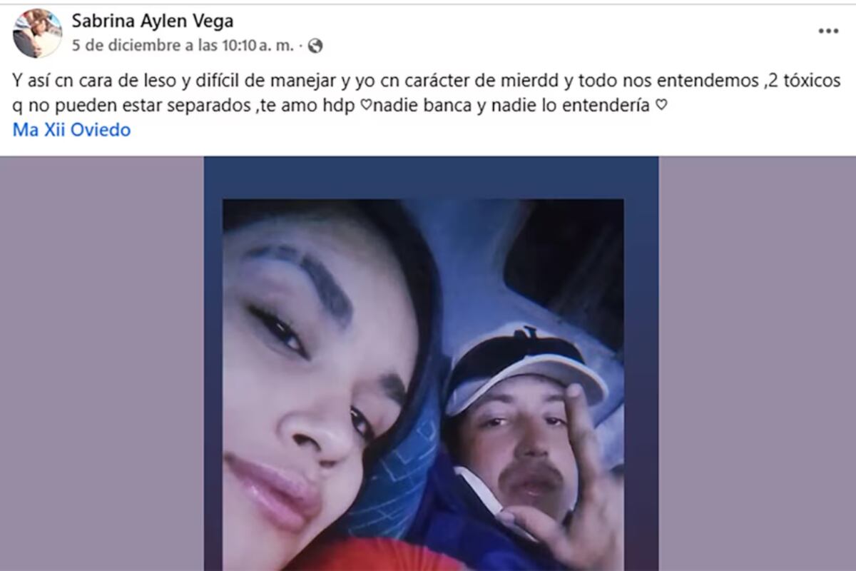 Publicación de Sabrina Aylén Vega con su novio