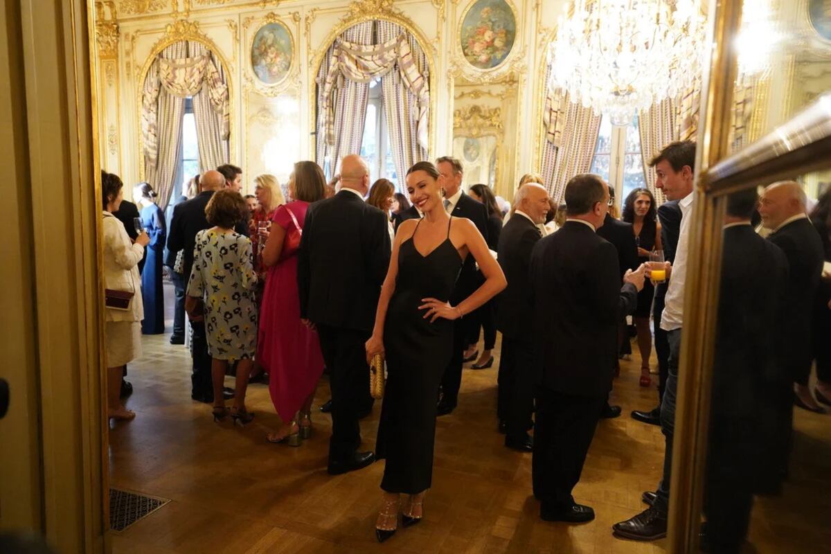 Mirtha Legrand, condecorada por Francia con la Orden Nacional de la Legión de Honor. (Foto: Martín Bonetto / Clarín)