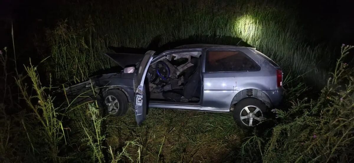 Un choque entre dos vehículos en Monte Buey dejó dos personas fallecidas. (Policía)