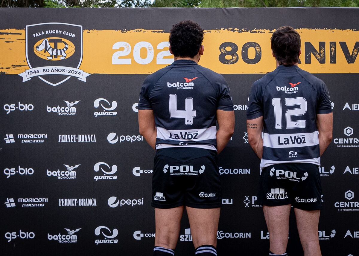 Tala RC presentó la nueva camiseta de hockey y rugby, en el marco del 80º aniversario de la entidad de Villa Warcalde. (Prensa Tala R.C / Marcela Canciani)