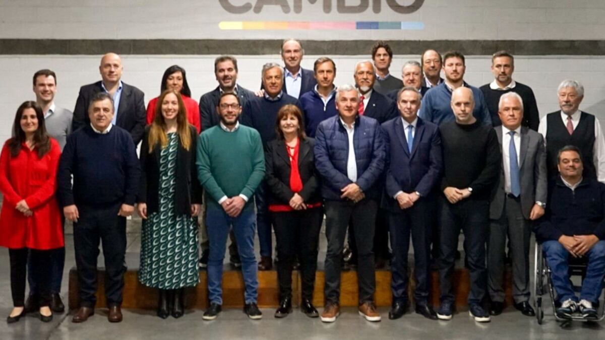 Juntos por el Cambio. Hay varios lanzados, pero la gran incógnita es qué hará Macri. Rodríguez Larreta, Patricia Bullrich y los radicales Morales y Manes ya están lanzados.