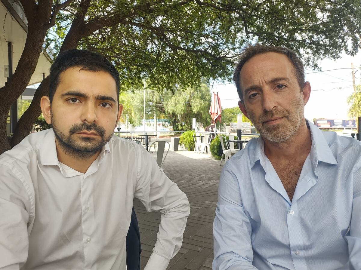 Denunciantes. Los abogados Agustín Goldszer y Gastón Arrambide Carroll. (La Voz)