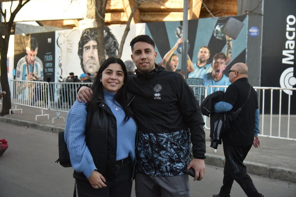 Cara 'e Cancha de Belgrano en la previa del partido con Estudiantes por la Copa de la Liga Profesional 2023. (Facundo Luque)