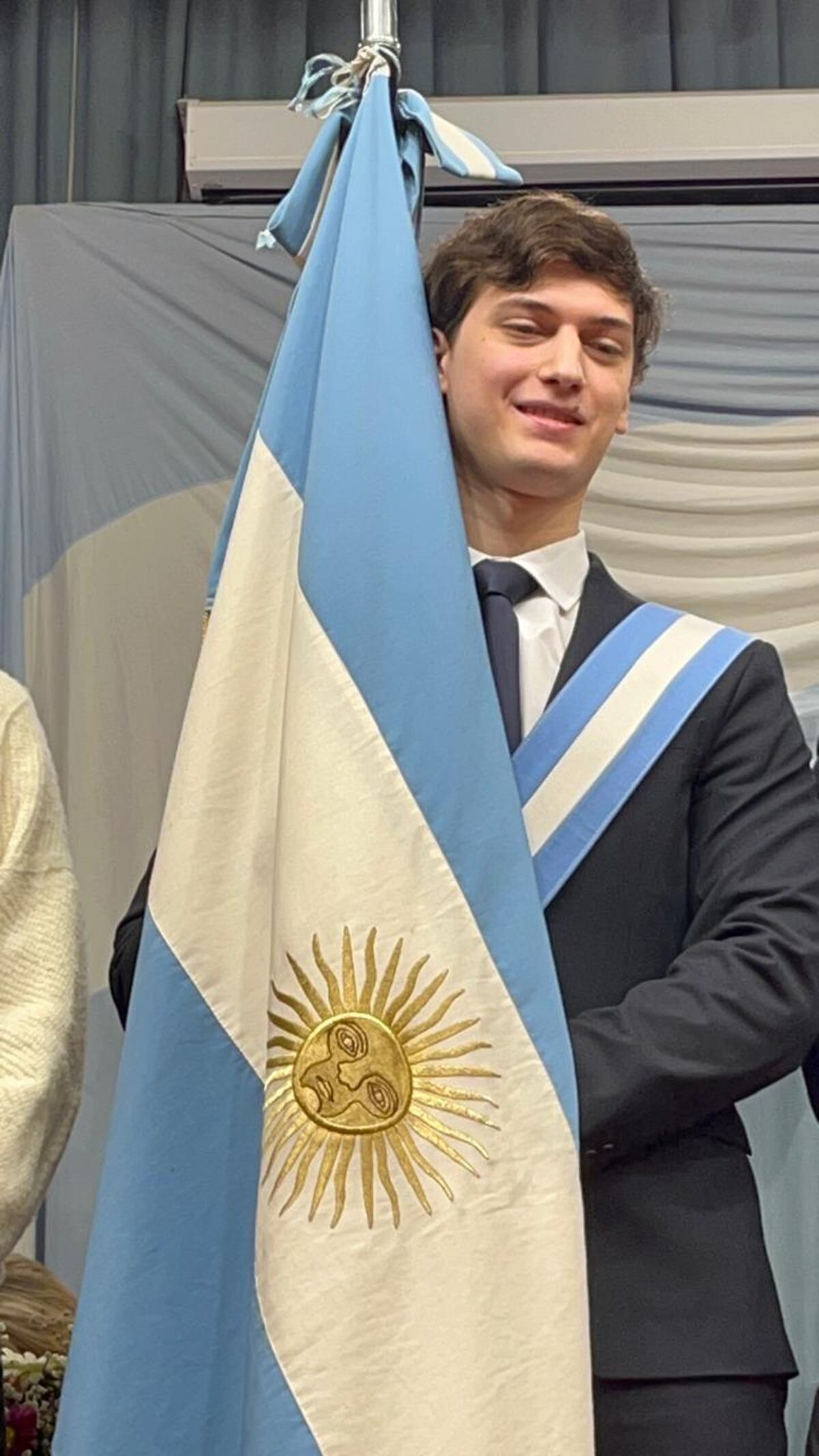 Río Cuarto. Pablo Rossi, flamante abanderado mayor de la UNRC con promedio ¡10!. (Tomy Fragueiro / La Voz)