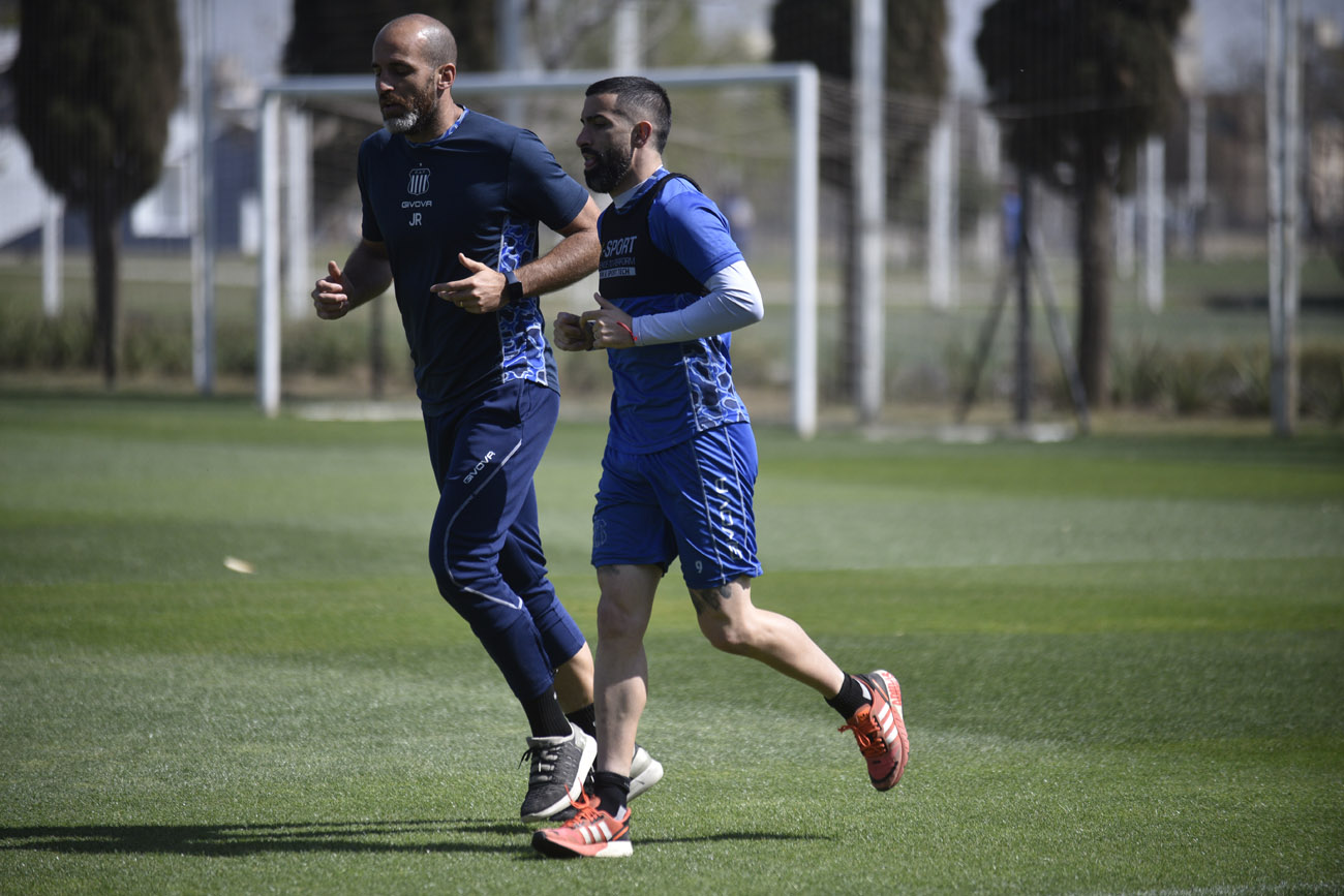 Santos Entrenamiento de talleres en el predio Necetelli Ramiro Pereyra