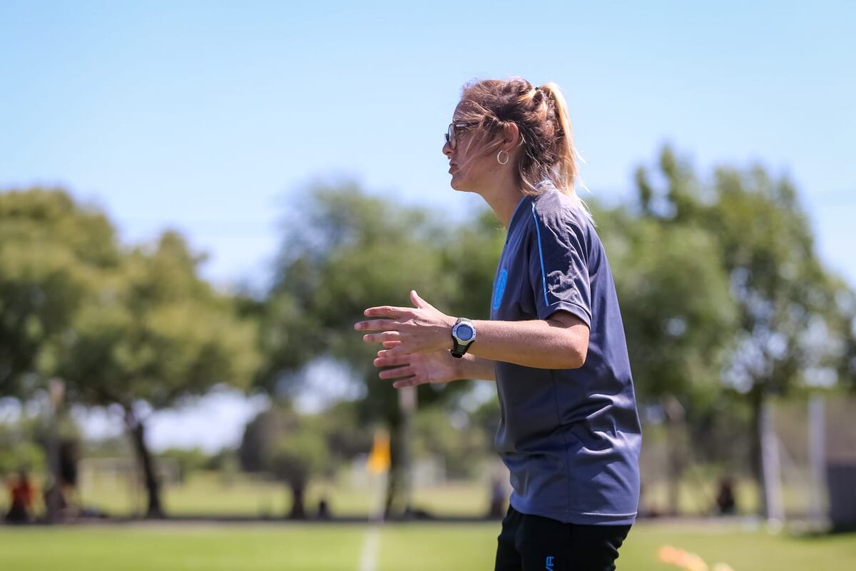 Ayelén Bruno se suma a los cuerpos técnicos de Belgrano para los planteles femeninos. (Prensa Belgrano)
