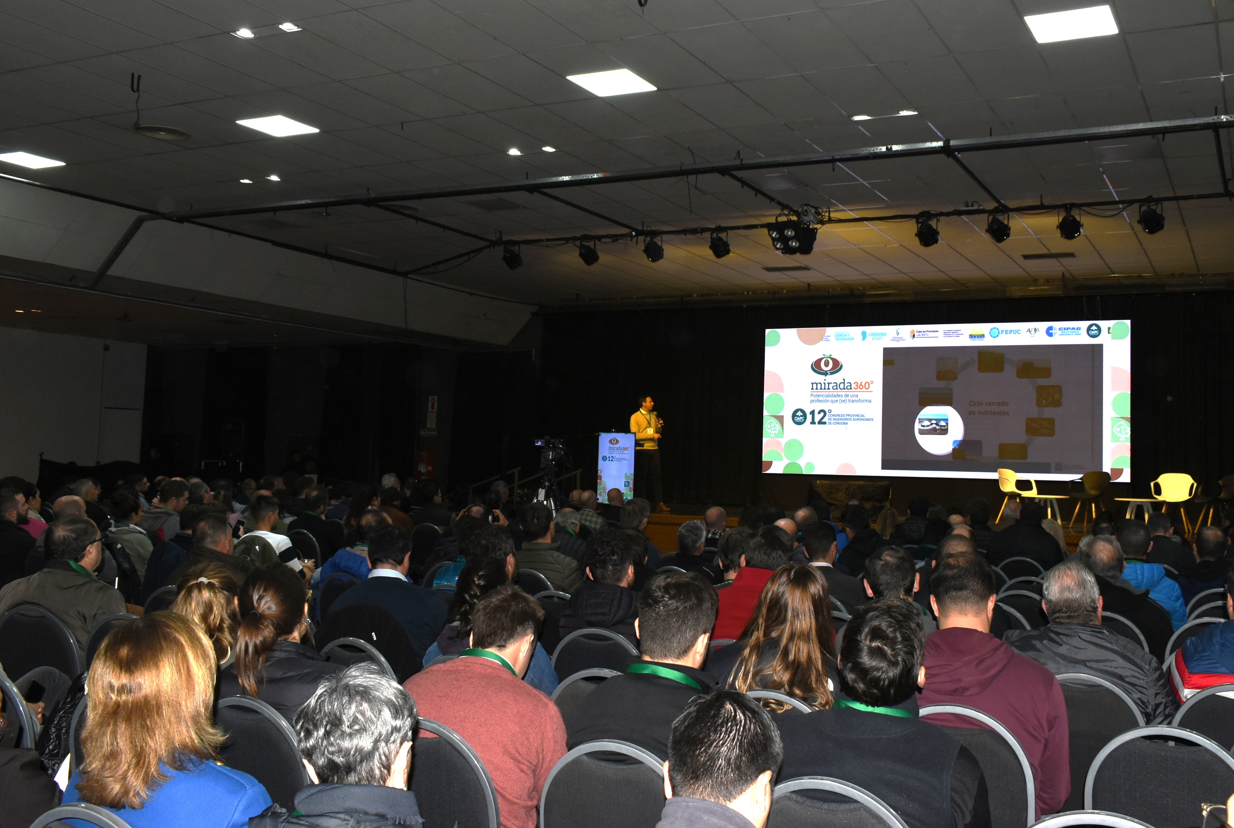 Congreso de Ingenieros Agronónomos de Córdoba tuvo una nutrida concurrencia. (Gentileza CIAP)