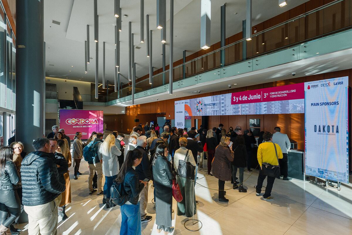 La cita fue en el Centro de Convenciones Córdoba.