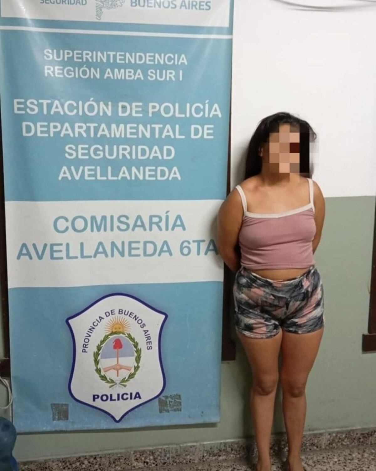 La mujer fallecida había sido detenida hace poco por otro delito.