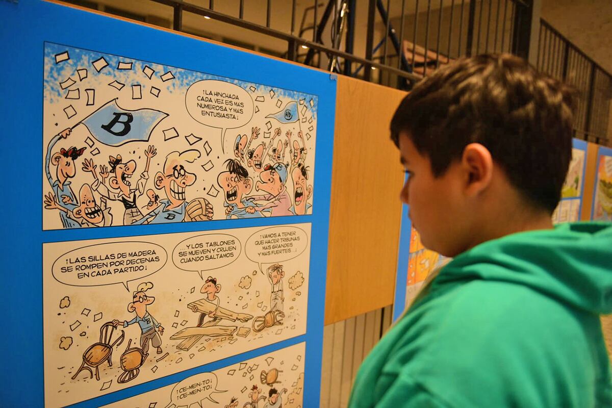 Muestra en el Concejo Deliberante “Belgrano, una pasión popular. Historias y leyendas de 120 años Piratas”. (José Gabriel Hernández/La Voz)