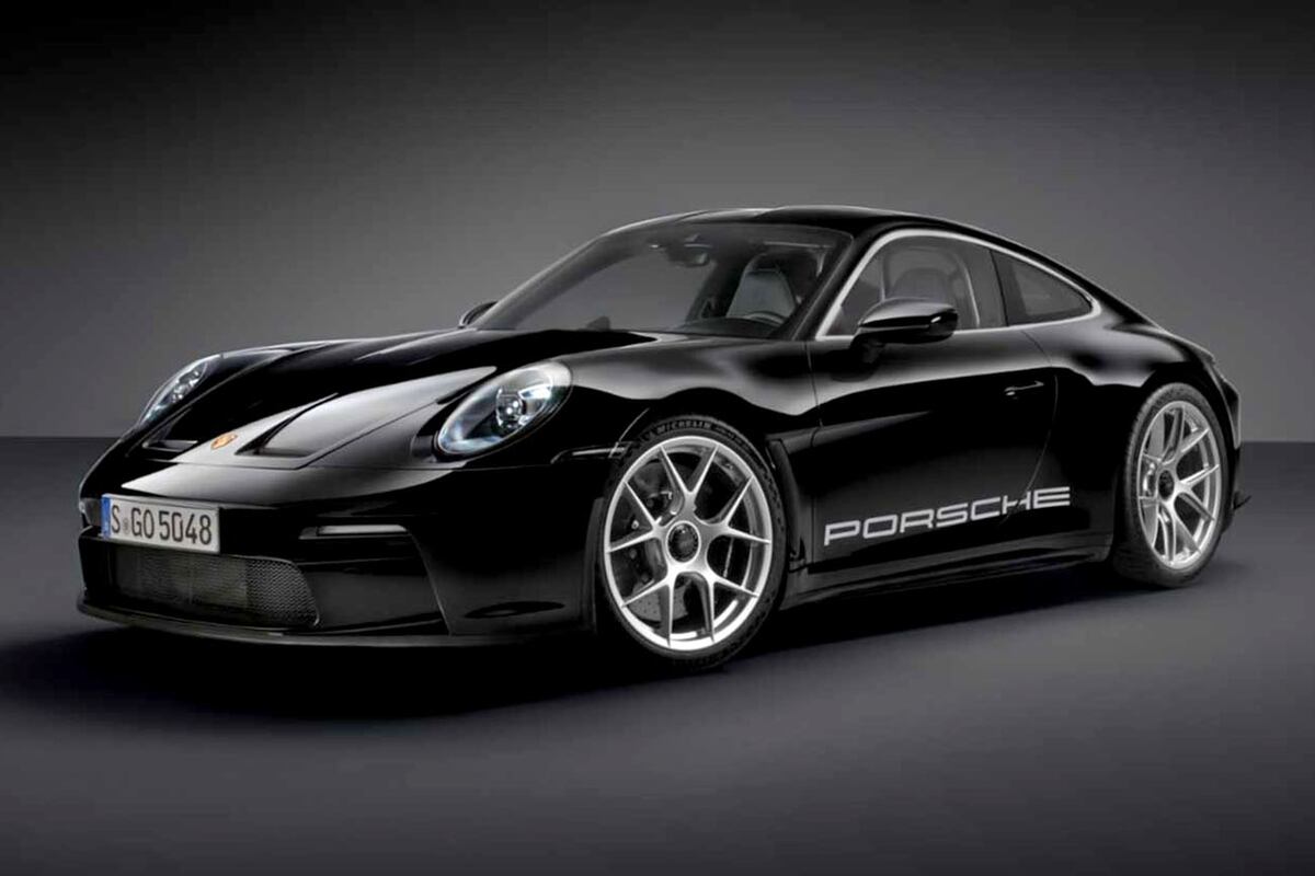 Su corazón es el motor bóxer seis cilindros de 4.0 litros que alcanza 525 CV de potencia.
