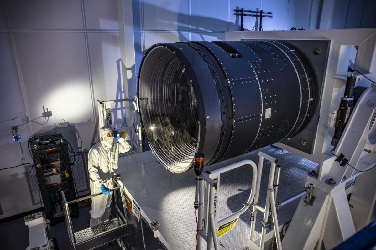 La cámara fotográfica más grande del mundo comenzó a funcionar este lunes 23 de junio, y forman parte del hallazgo científicos e investigadores de la UNC. (Fotos gentileza Unciencia)