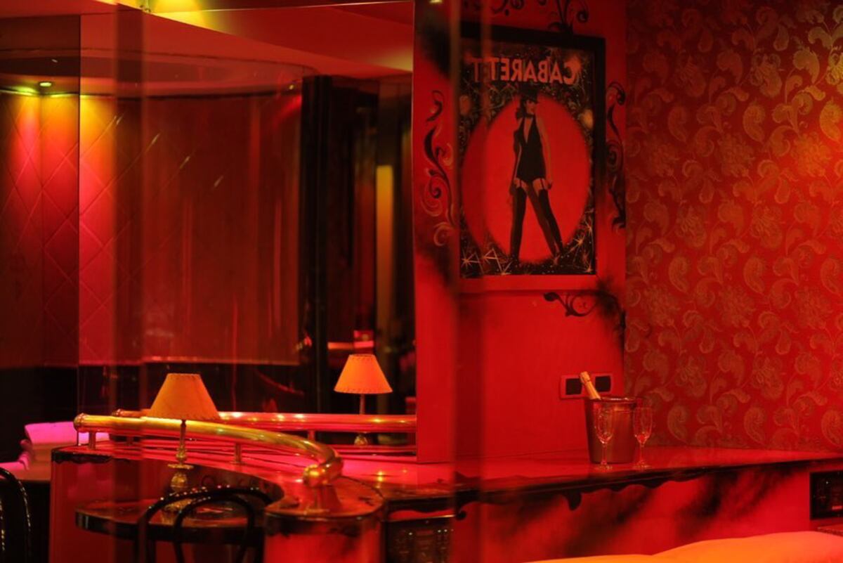 Murió una adolescente en un hotel.