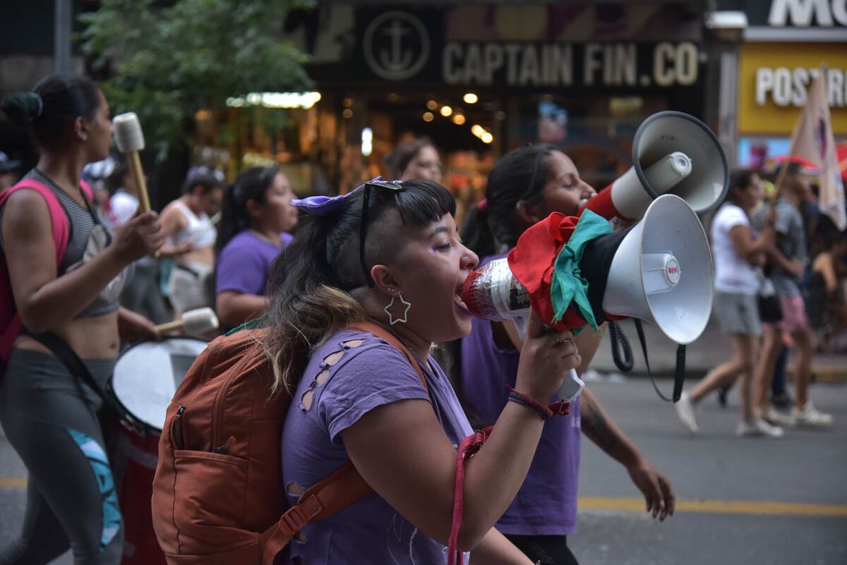 Marcha por día Internacional de la eliminación de la Violencia contra la mujer
(Facundo Luque / La Voz)