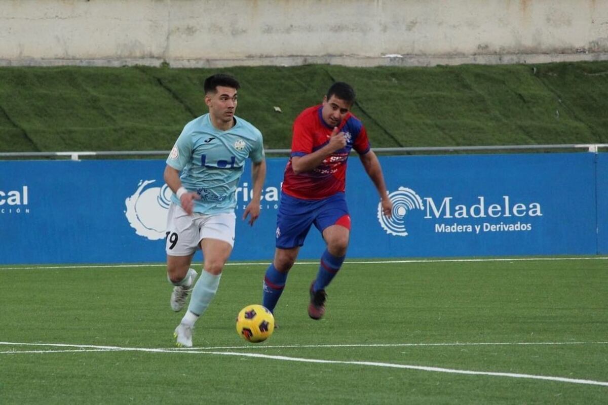 Jeremías Pita, de 20 años, está dando sus primeros pasos en la Tercera División de España. Es cordobés y se formó en Barrio Parque. (Gentileza Jeremías Pita).