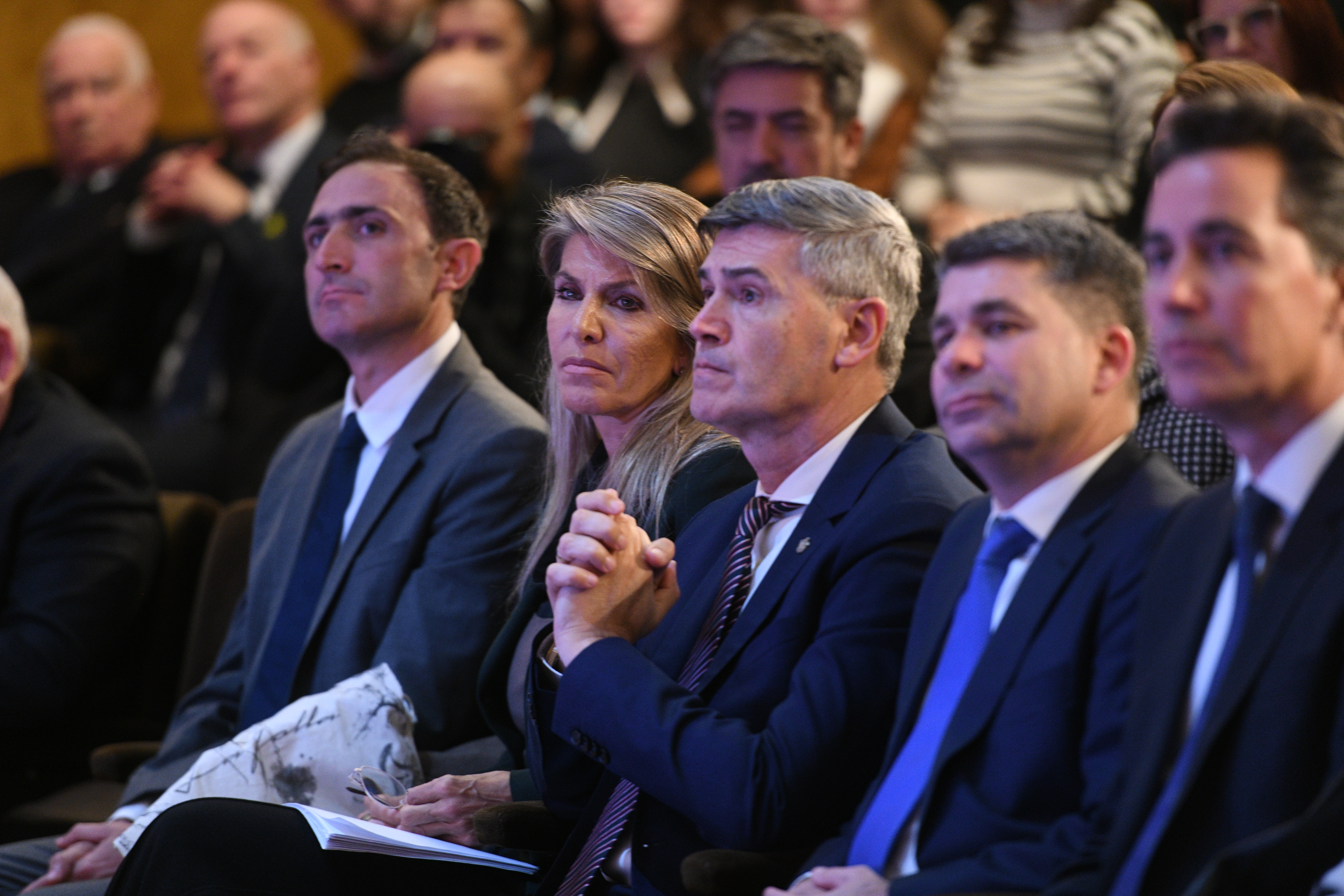 El intendente Passerini y los ministro Calvo y López, junto con Arroyo Salgado y Adrián Ganzburg, titular de la Daia Córdoba.