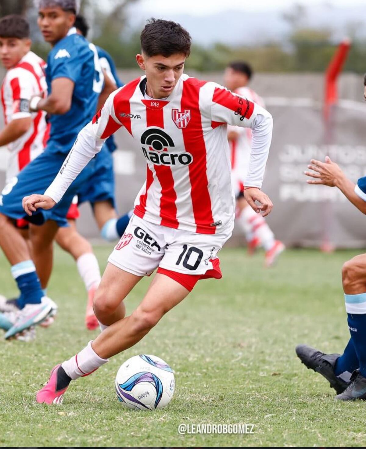 Juvenil cordobés que emigraría al fútbol de Brasil. (Prensa IACC).