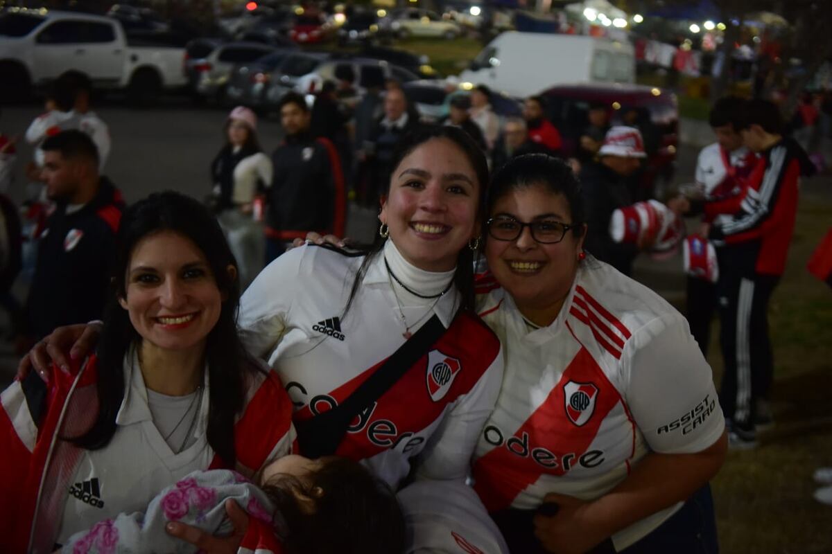 Cara 'e Cancha de River en la previa del partido con Instituto. (José Gabriel Hernández / La Voz)