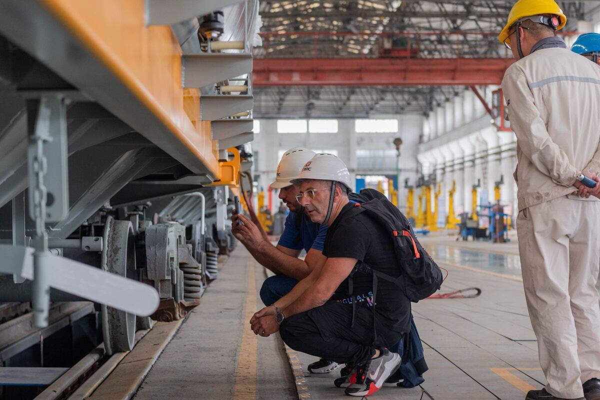 Trenes Argentinos Cargas adquirió 180 vagones graneros 0KM a la empresa china CMEC.