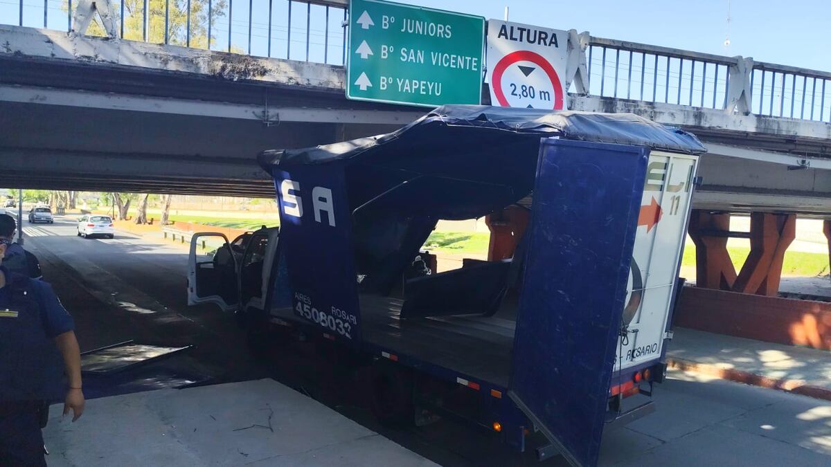 El camión. (Policía)
