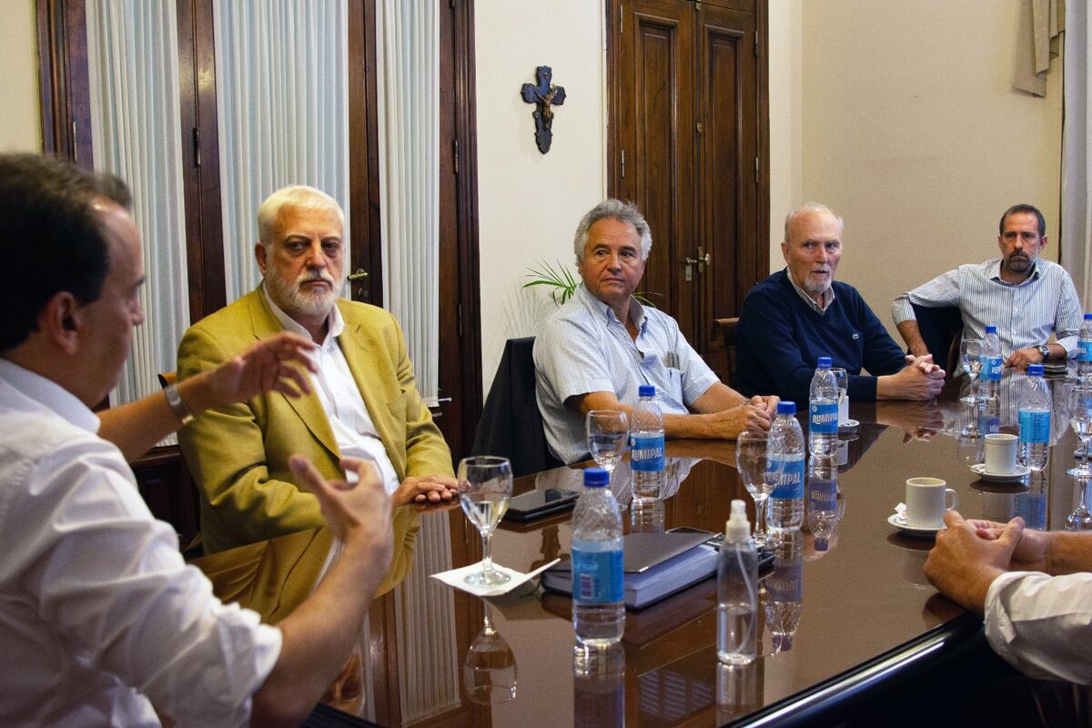 Río Cuarto. Empresarios de la construcción se reunieron con el intendente Juan Manuel Llamosas (Gentileza).