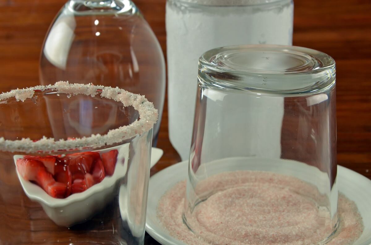 Ingenioso. "Azucarar" el borde del vaso es una técnica de coctelería que cada vez va tomando mayor popularidad. (Imagen ilustrativa / web)
