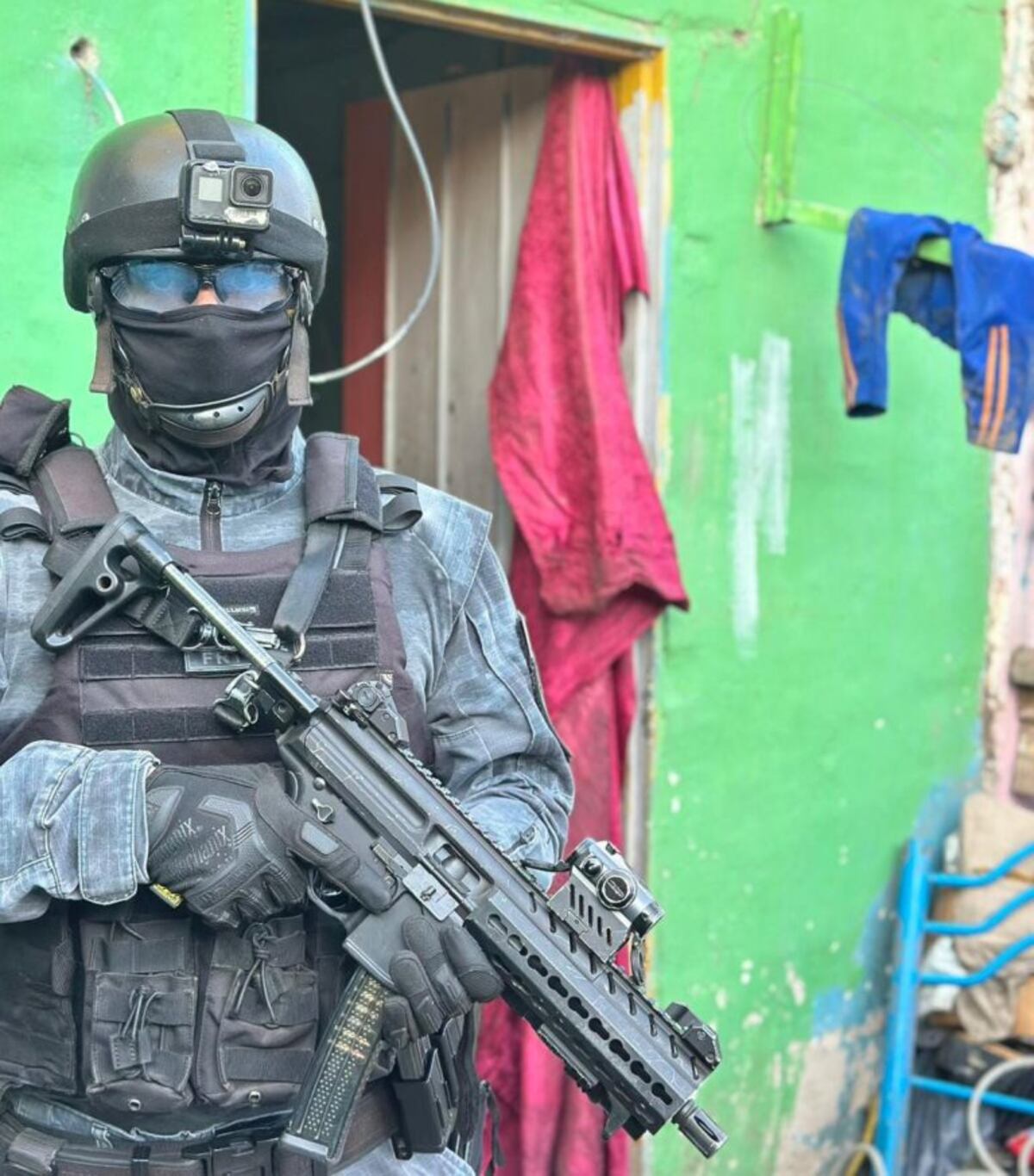 Fuerza Policial Antinarcotráfico (FPA) allanó la casa de una mujer que cumplía con la prisión domiciliaria mientras vendía droga.