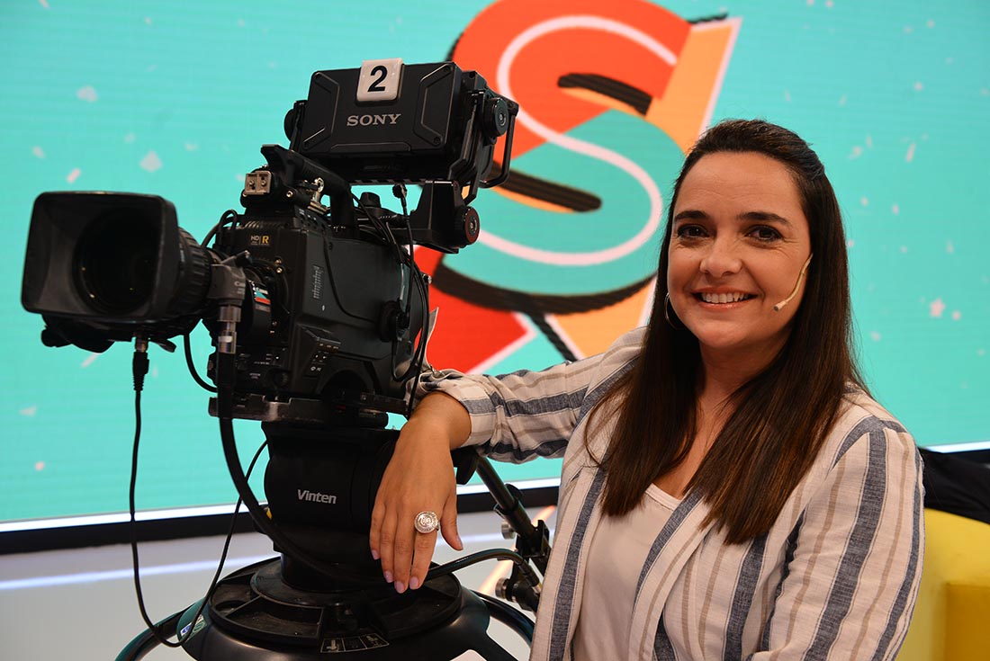 Programa tv television Seguí en el Doce
conductores Alejandra Bellini y Fede Tolchinsky
Fotografia Jose Gabriel Hernandez