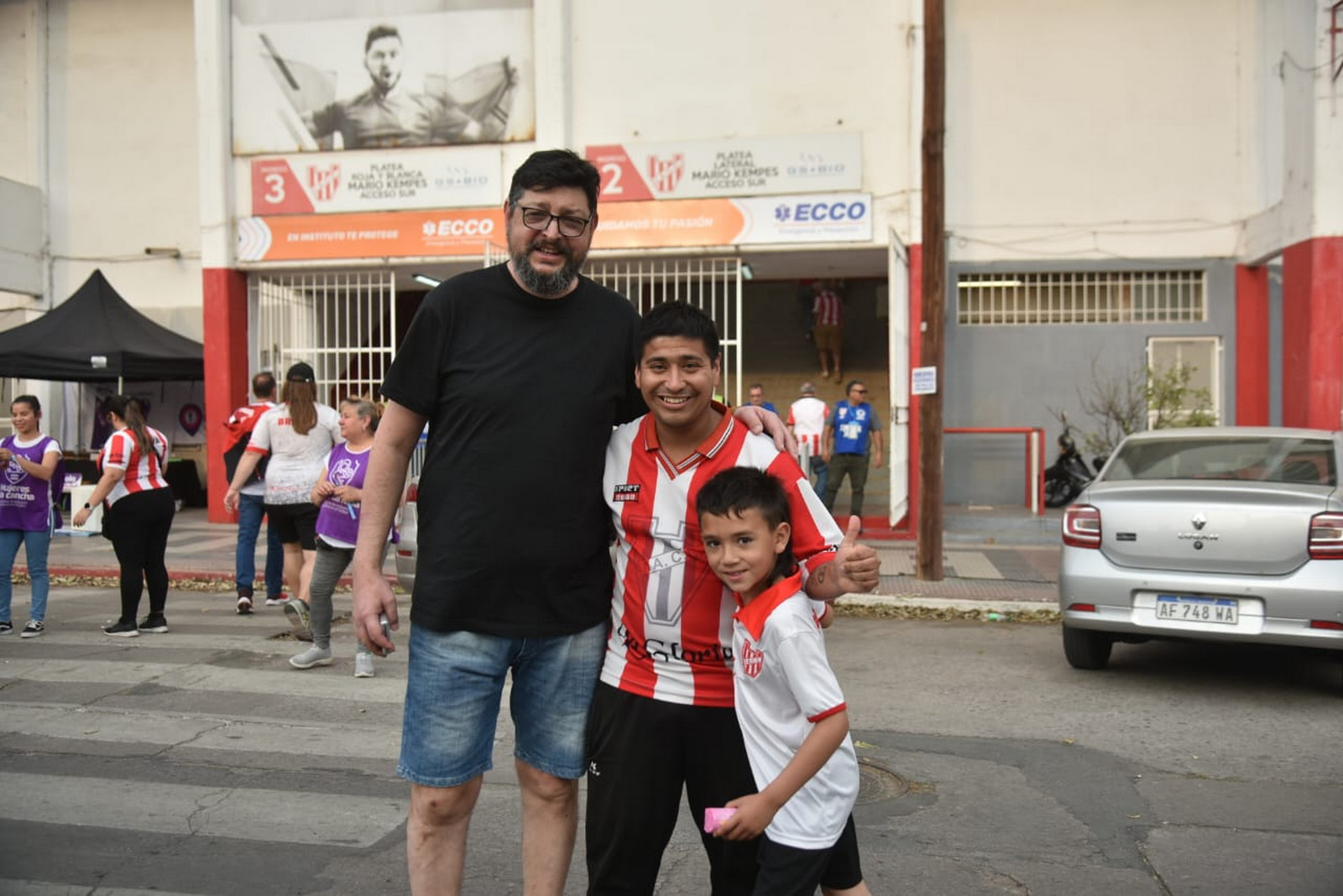 Cara de cancha en la previa del partido entre Instituto y Barracas Central. (Facundo Luque / La Voz)