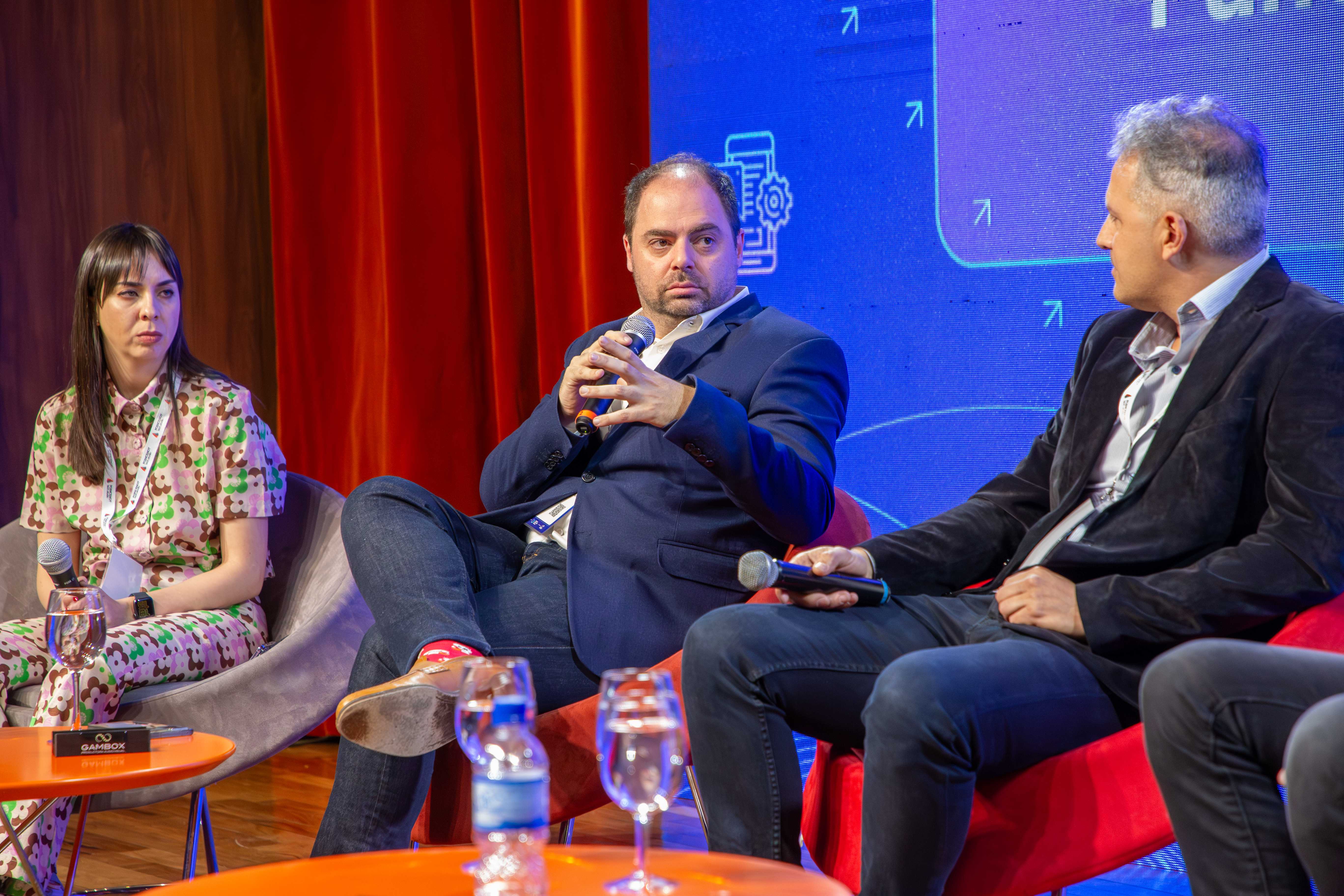Juan Pablo De Santis, gerente de relaciones públicas de Ualá. (Fintech Meetups)
