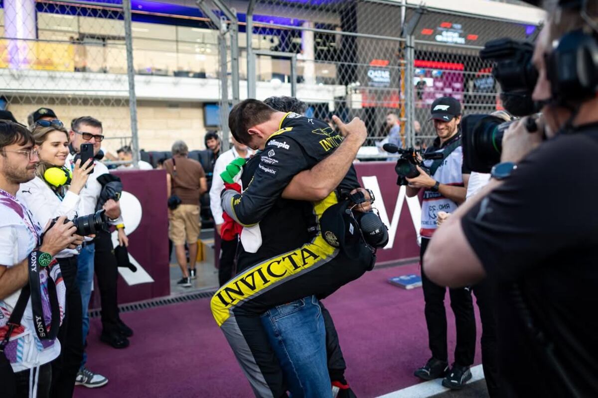 McLaren apuesta fuerte: suma a Leonardo Fornaroli y podría hacerlo debutar en la Fórmula 1 en Abu Dhabi. (Instagram Leonardo Fornaroli).