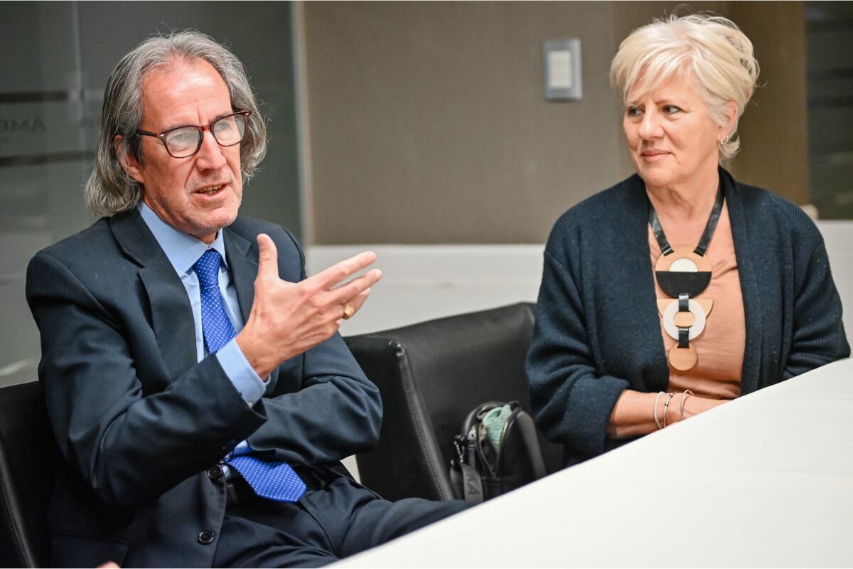 Carlos Galoppo y Mónica Cornaglia en el Centro de Mediación de la Defensoría del Pueblo de Córdoba.