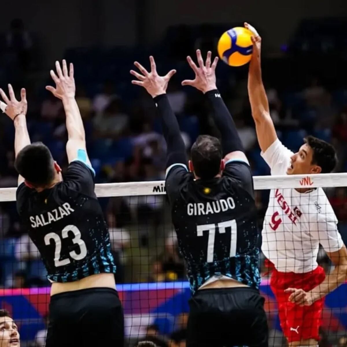 Imanol Salazar, de Embalse, ahora en la selección nacional de voley (Gentileza)