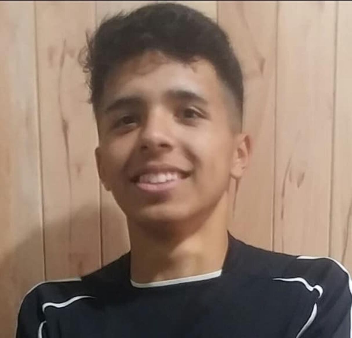 Gabriel Quevedo, el joven cordobés que hace una rifa para viajar a probar suerte en el fútbol de México.