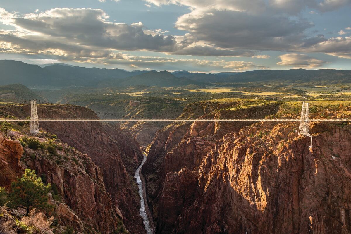 Los puentes más raros del mundo, que merecen una visita: Royal Gorge Bridge. (Foto: royalgorgebridge.com)
