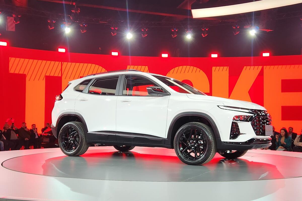El Tracker cuenta con cuatro niveles de equipamiento. Los precios de referencia van desde $ 31.774.900 hasta $ 39.990.900.