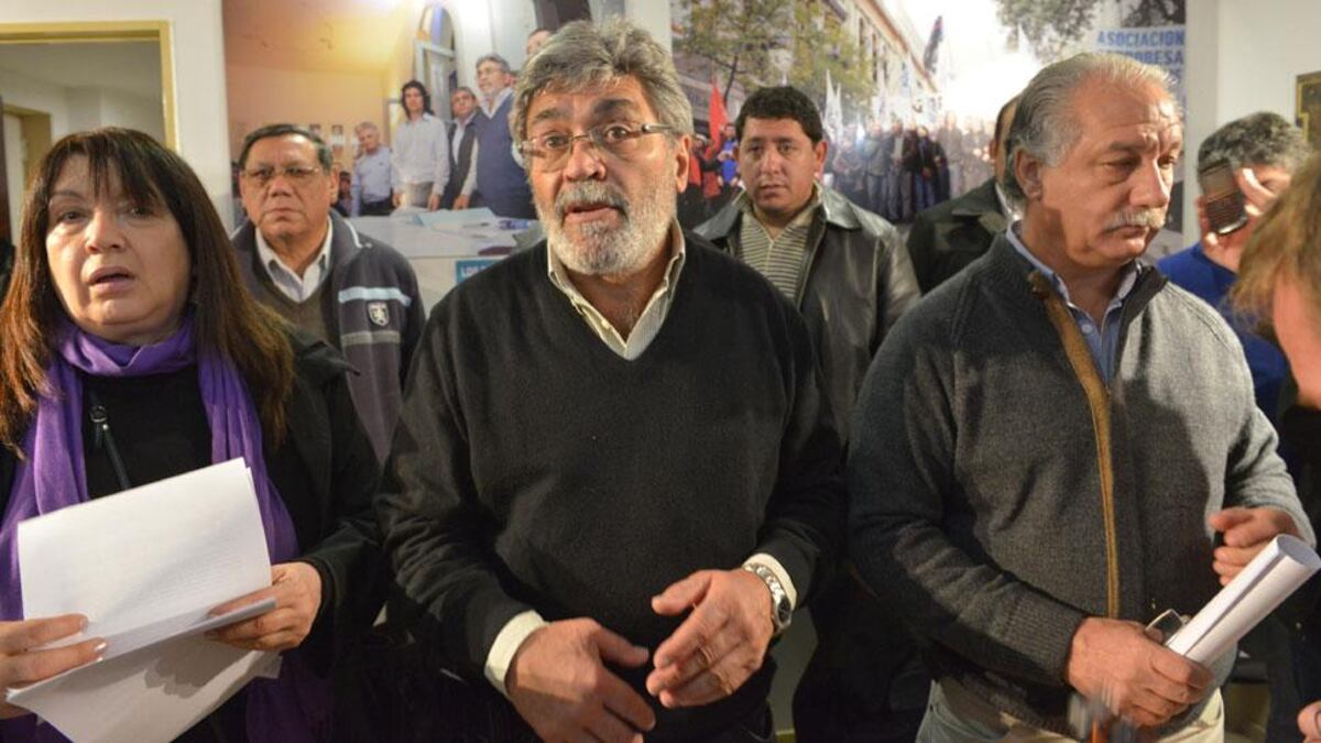 Convocatoria. Hilda Bustos, José Pihen y Juan Monserrat lanzaron una marcha contra Ganancias.