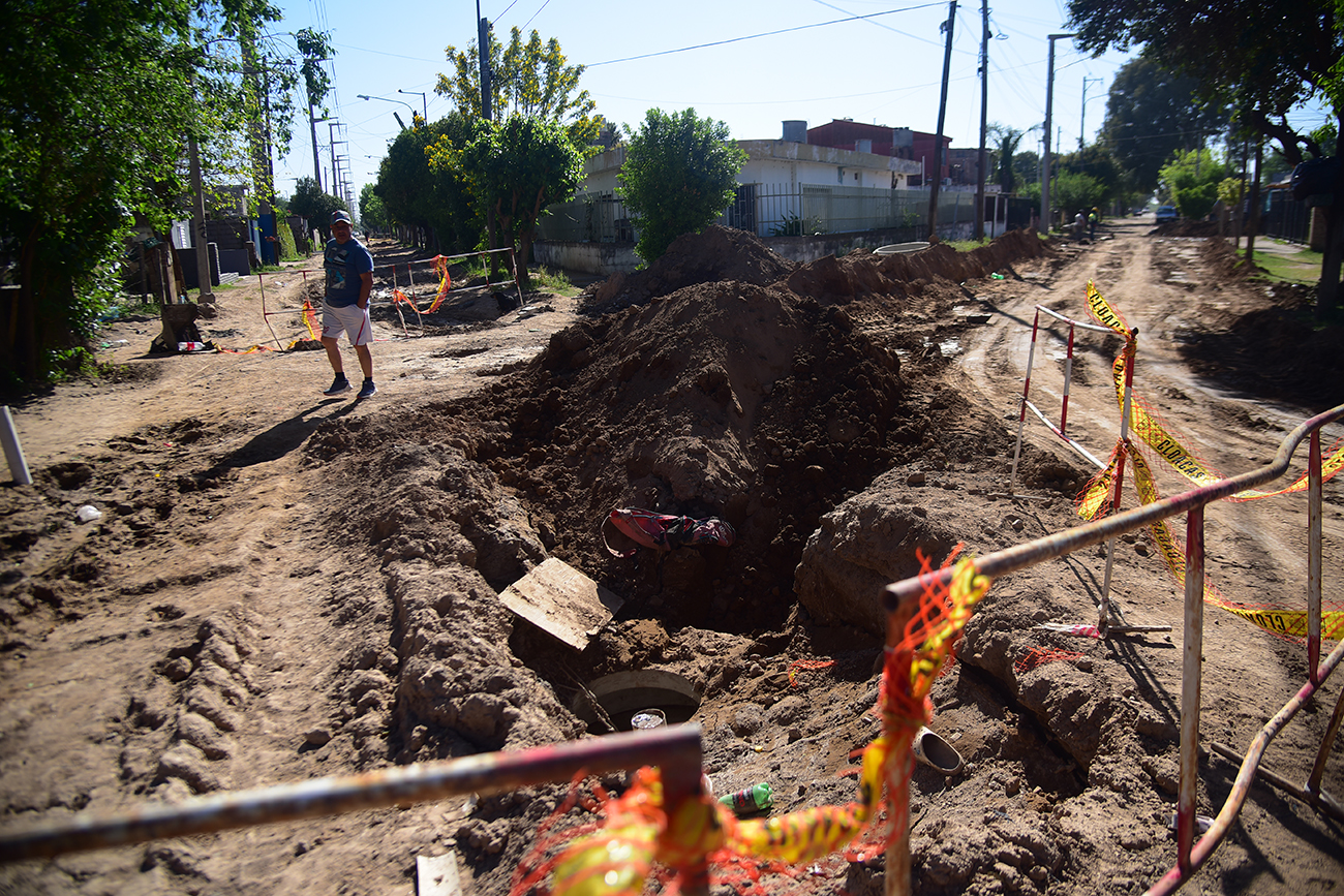 Calles intransitables en barrio Parque Liceo Tercera Sección. (Pedro Castillo / La Voz)