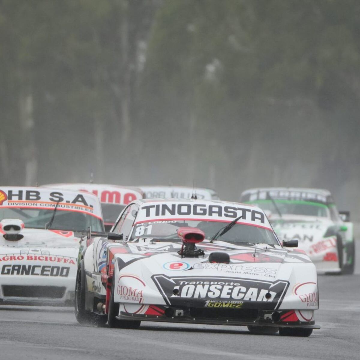 Mauricio Longo, con la marca Dodge, fue el flamante titular del TC4000. (Prensa APICER)