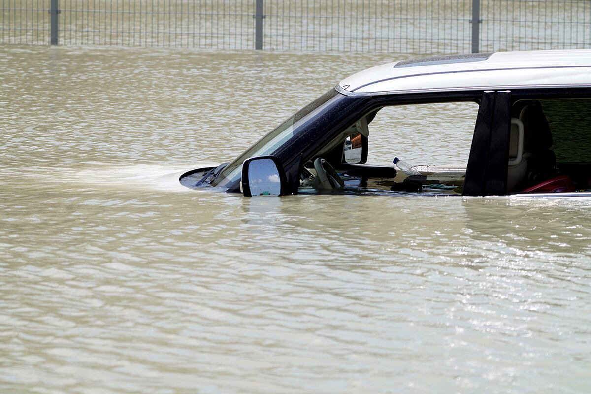 Lluvias en Dubái. (AP/Jon Gambrell)