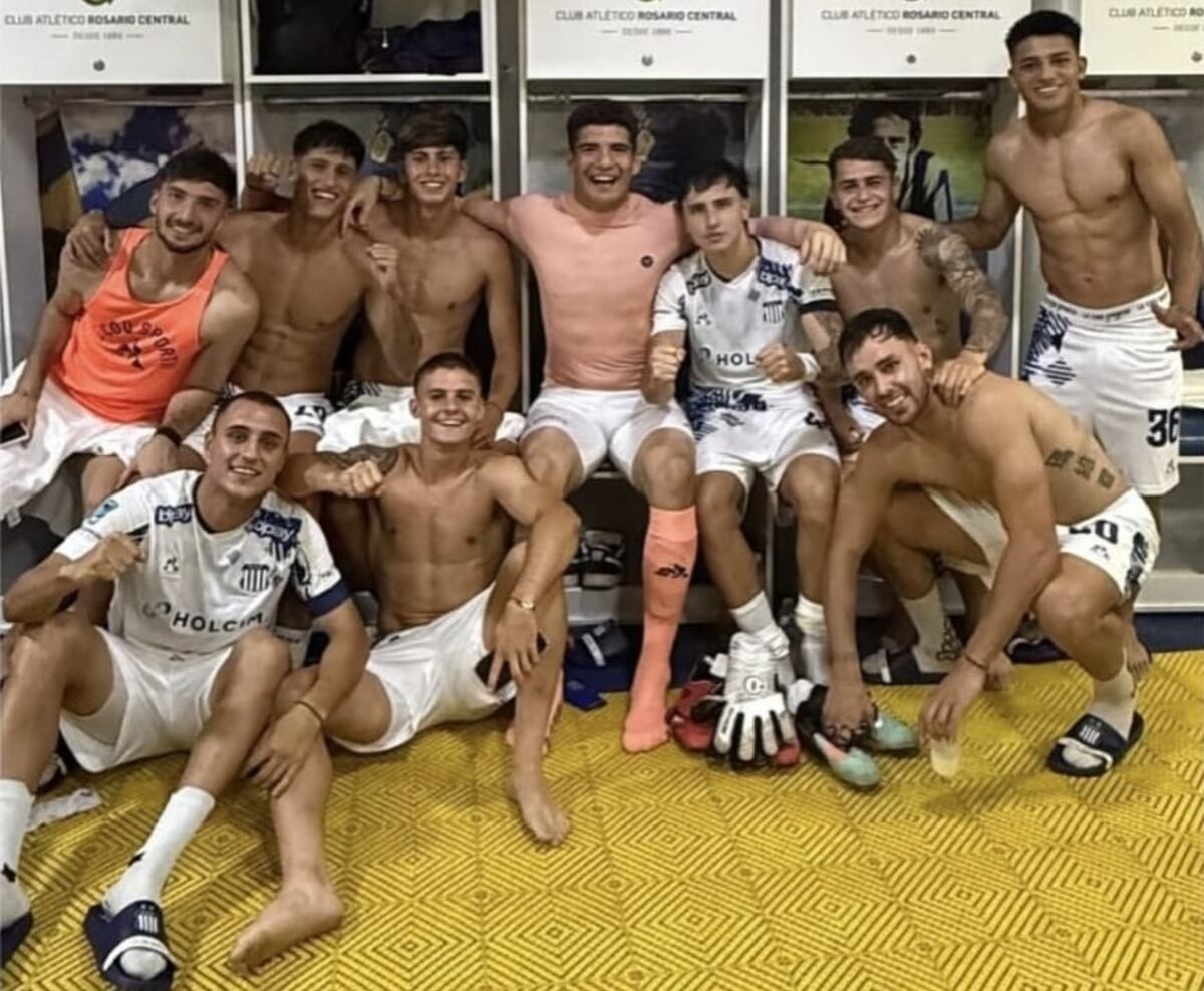 El semillero de Talleres: la historia detrás de la foto de los 10 jugadores propios en el Gigante