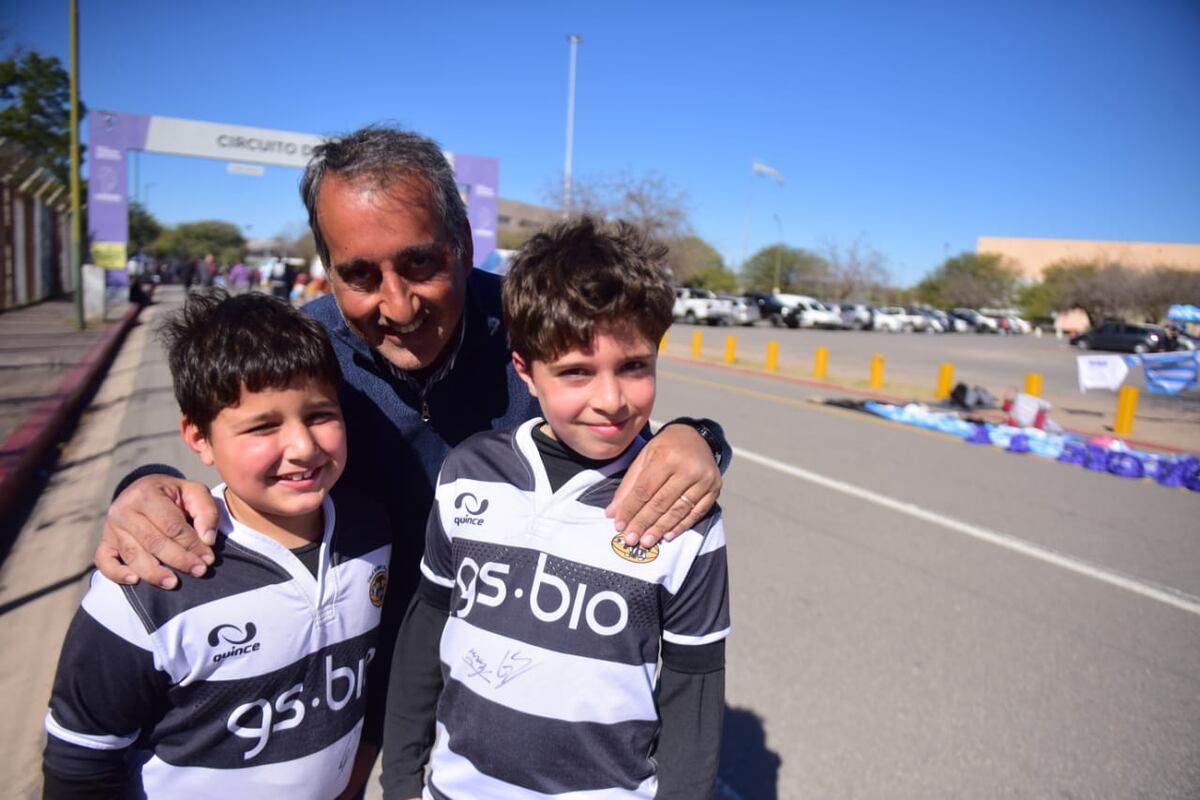 Entrenamiento abierto de Los Pumas en el Kempes. (José Gabriel Hernández / La Voz).
