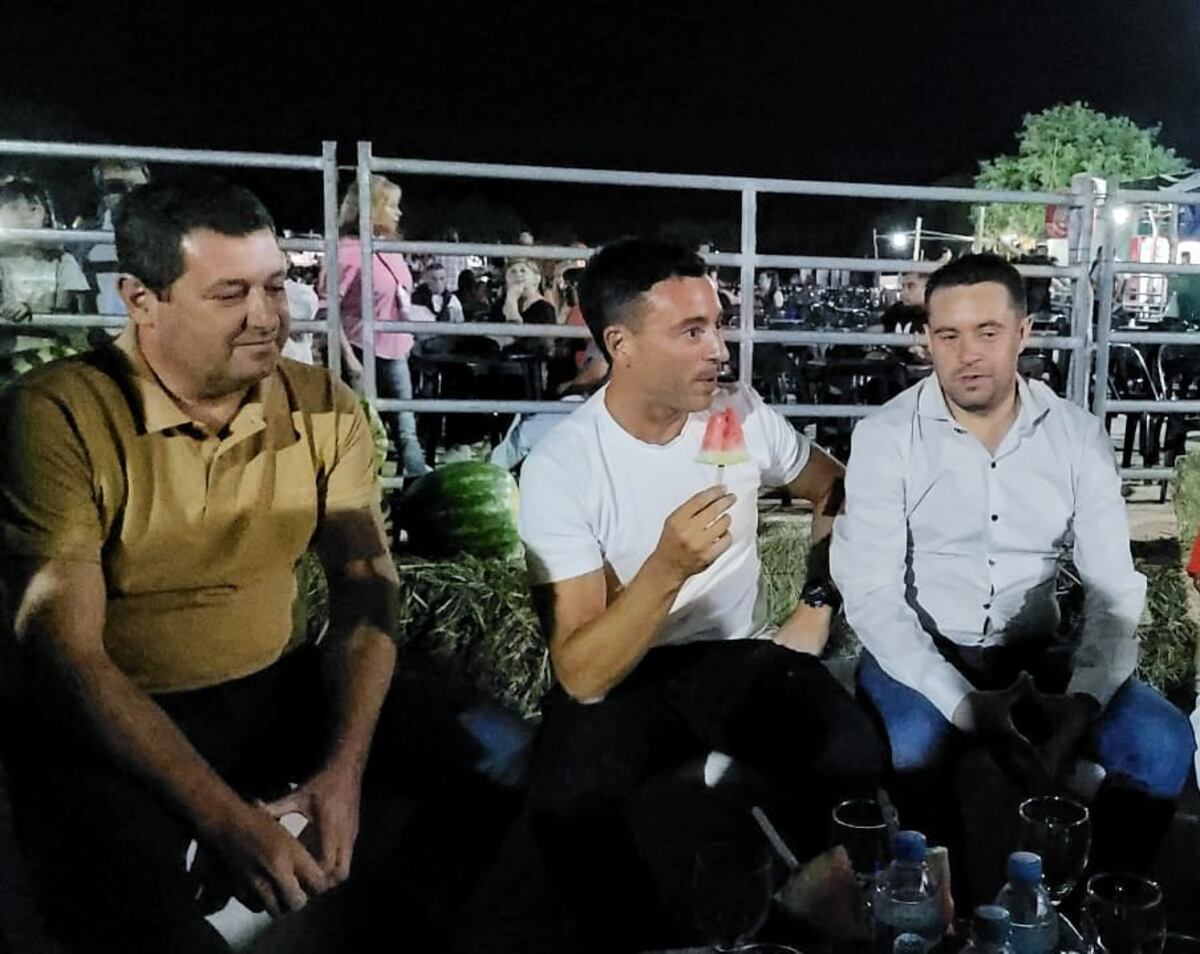 El diputado Rodrigo De Loredo en El Brete.