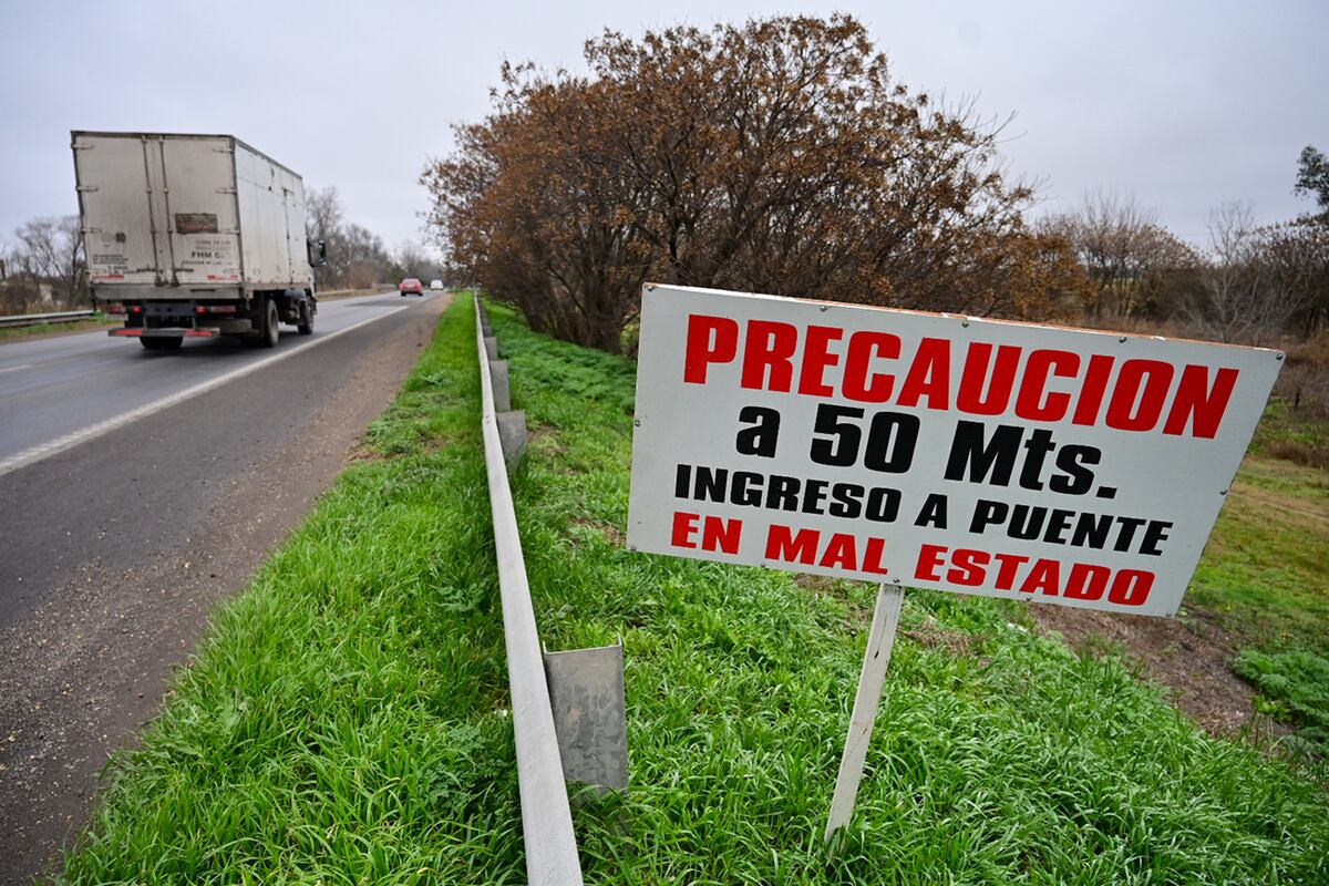 Ruta 158 en mal estado, en la zona de Arroyo Cabral, cerca de entre Villa María. (La Voz)